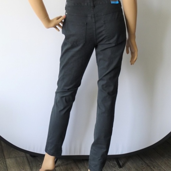 Columbia Omni-Shade Active Fit Black Pants NWT 10 - Picture 5 of 5